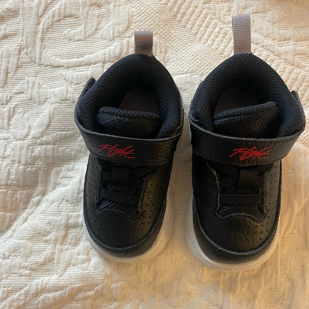 Jordan infant size 4